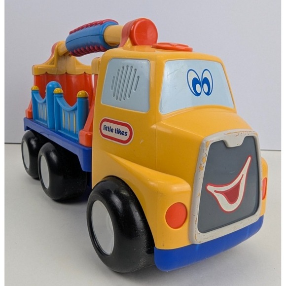 Little Tikes Handle Haulers Jangles The Circus Truck Sounds Tested Discontinued - Picture 2 of 12